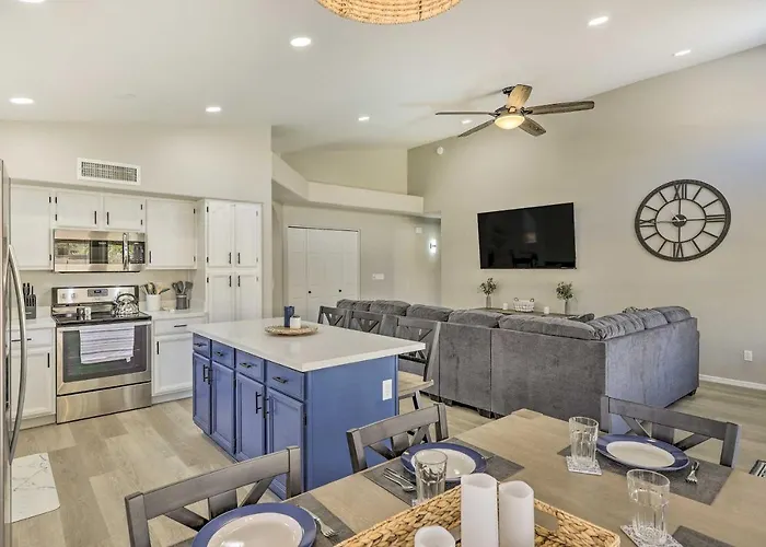 Patio + Fenced Yard: Family Retreat In Phoenix! Dom wakacyjny Phoenix
