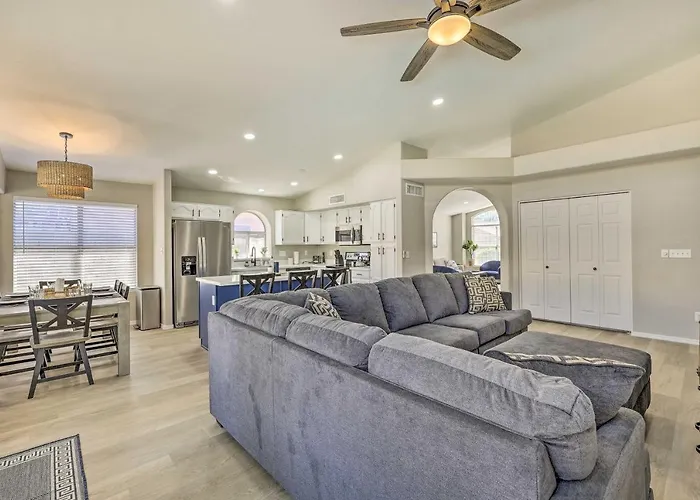 Patio + Fenced Yard: Family Retreat In Phoenix! * Phoenix