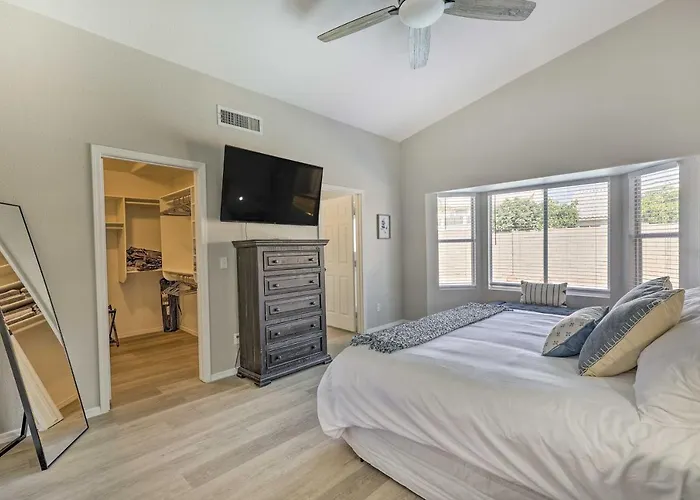 Patio + Fenced Yard: Family Retreat In Phoenix! Dom wakacyjny