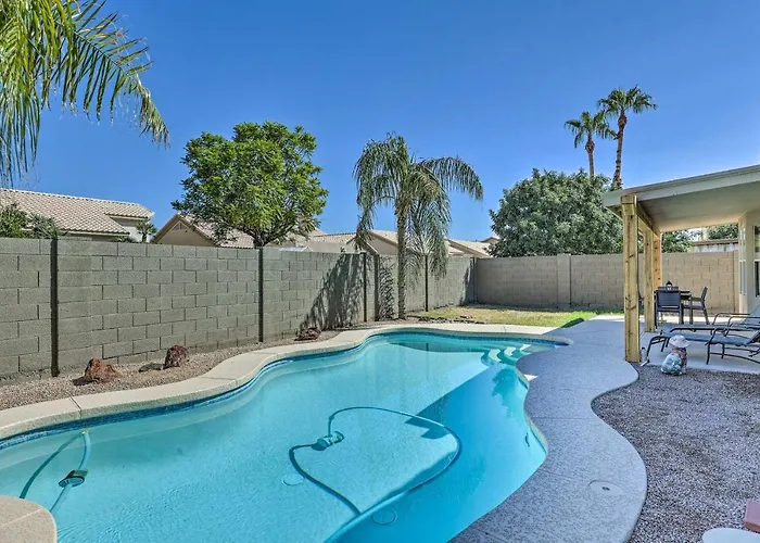 Patio + Fenced Yard: Family Retreat In Phoenix! Dom wakacyjny