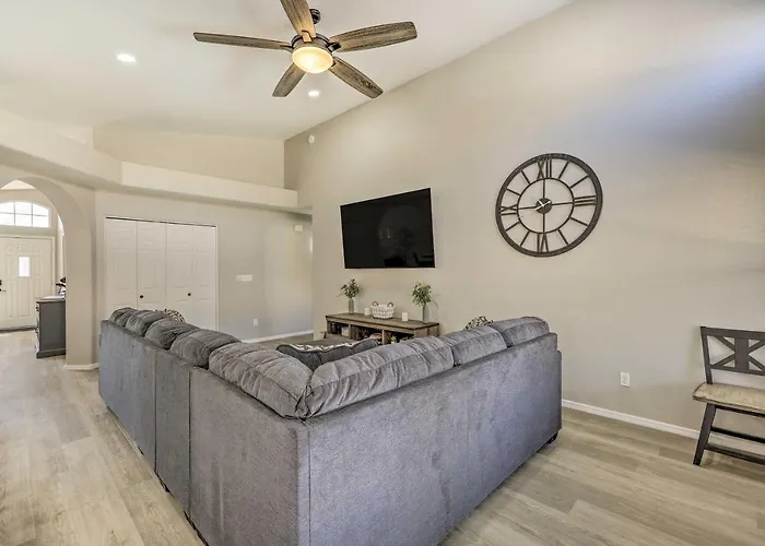 Dom wakacyjny Patio + Fenced Yard: Family Retreat In Phoenix! Phoenix